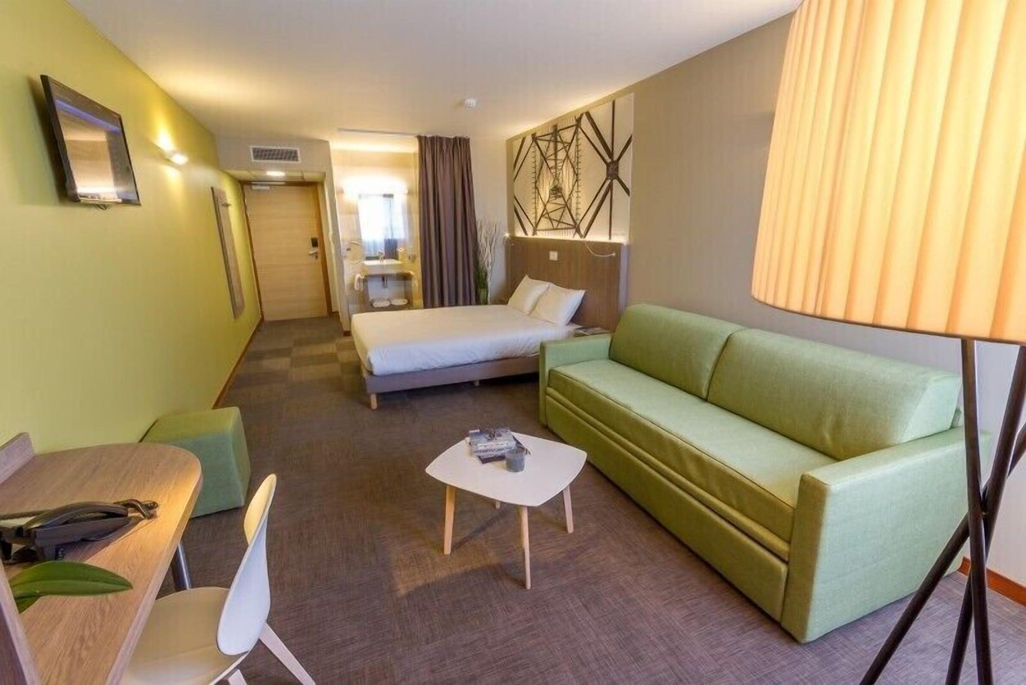 The Originals City, Hotel Ecoparc, Montpellier Est Saint-Aunes Exterior photo